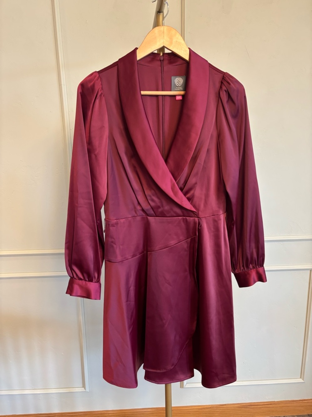 Vince Camuto Plum Satin Dress Wrap-Style Long Sleeve Dress MSRP $178 NWOT Size 6 - Picture 2 of 5